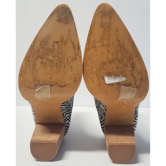 Oasis Society 8 High Heel Booties Hide Chevron Pull On Pointed Black/Ivory Ankle - Picture 16 of 16